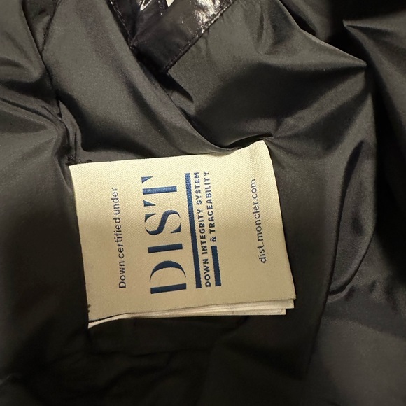 Black moncler vest - Picture 6 of 10